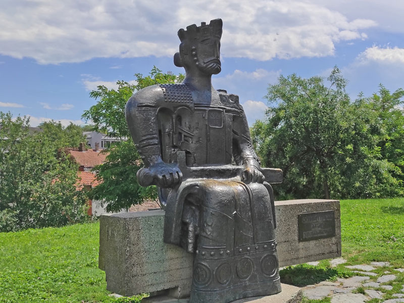 Spomenik Knezu Lazaru